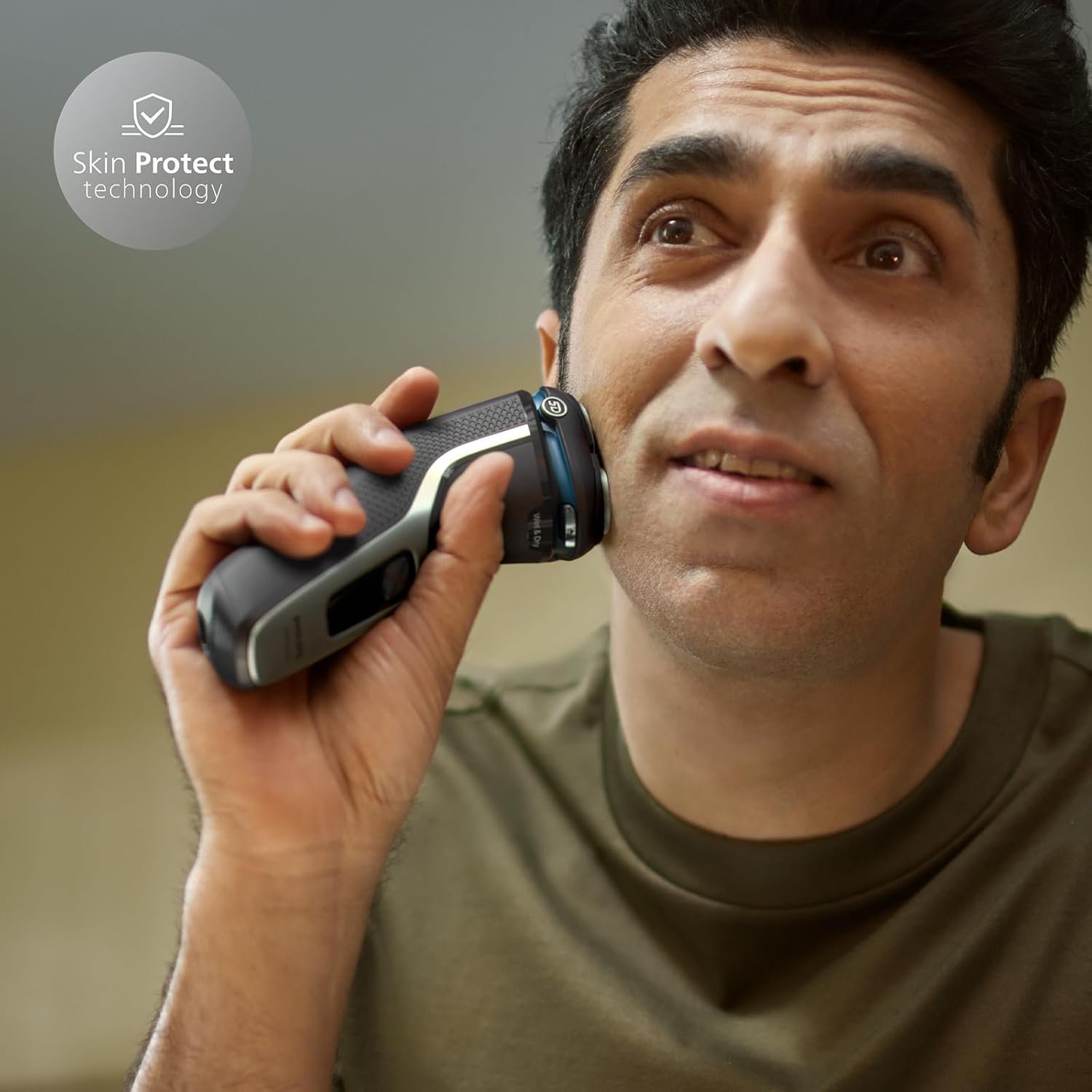 Philips Wet & Dry Electric Shaver 3000 Series - Image 2